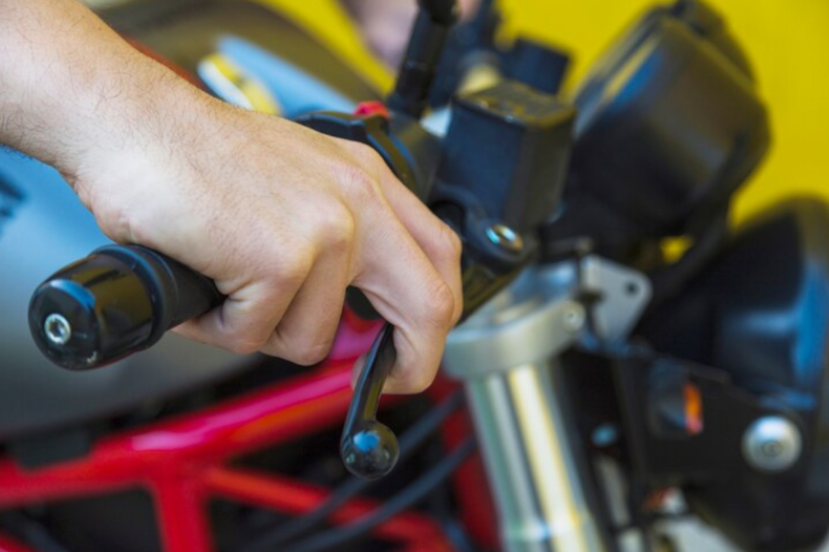 rem sepeda motor