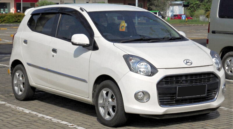 mobil Ayla bekas harga 50 juta