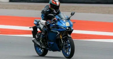 Fitur baru Yamaha R25 2025