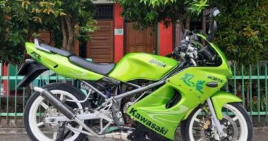 Sejarah Lengkap Kawasaki Ninja 2 Tak Indonesia: Dari Ninja R, SS, hingga RR Sejarah Lengkap Kawasaki Ninja 2 Tak Indonesia: Dari Ninja R, SS, hingga RR